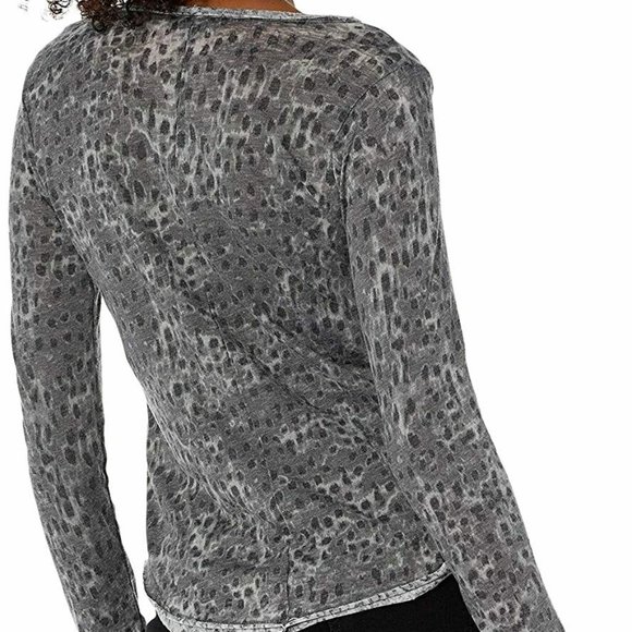 Women's William Rast Cooper Henley Charcoal Cheetah Henley Tee Shirt Medium NWT - Picture 2 of 6